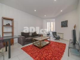 Piso, 130.00 m², cerca de bus y tren