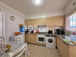 Pis, 96.00 m², prop de bus i tren