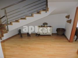 Duplex, 98.00 m², near bus and train, almost new
