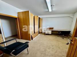 For rent industrial, 683.00 m², LES COMES