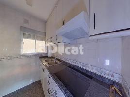 Квартиры, 56.00 m², pядом автобусный и железнодорожный, Calle del Pilar