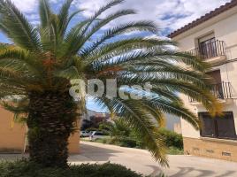 Pis, 86.00 m², 附近的公共汽車和火車, 九成新, Calle del Rossinyol