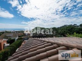 Casa (unifamiliar adosada), 366 m², Zona