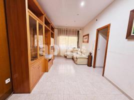 Pis, 74.00 m²