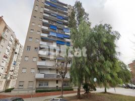 Pis, 99.00 m², حافلة قرب والقطار