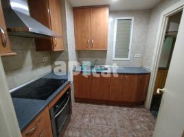 Flat, 63.00 m², near bus and train