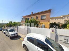 Casa (unifamiliar aislada), 177.00 m², cerca de bus y tren, seminuevo