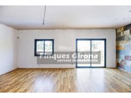 Unifamiliar adossada, 197.00 m², seminou