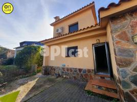 Casa (unifamiliar aïllada), 184.00 m², prop de bus i tren, seminou