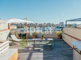 Àtic, 186.00 m², près de bus et de train