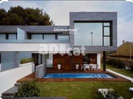 Rustic land, 300 m², Zona