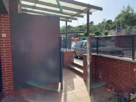 Pis, 50.00 m², seminou