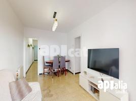 Flat, 79.00 m², near bus and train, CENTRO