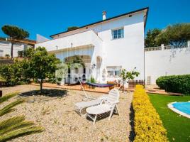  (unifamiliar adossada), 325 m², presque neuf, Zona