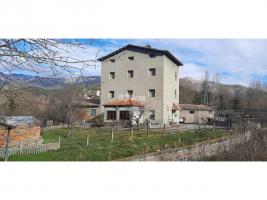 Unifamiliar aïllada, 614.00 m²