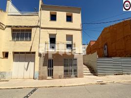 Casa (unifamiliar adossada), 241.00 m², Calle Major, 12
