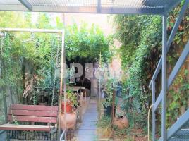  (unifamiliar aïllada), 293.00 m², حافلة قرب والقطار