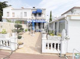 Casa (unifamiliar adossada), 120 m², Zona