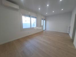 Louer pis, 115.00 m²