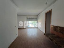 Flat, 64.00 m², near bus and train
