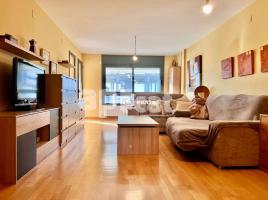 Pis, 132 m², seminou, Zona