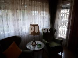 Flat, 85.00 m², near bus and train, Calle de Jacint Verdaguer
