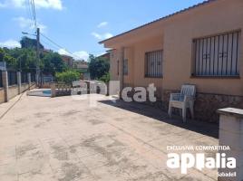 Casa (xalet / torre), 211.00 m², seminou