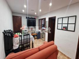 Pis, 60.00 m², حافلة قرب والقطار