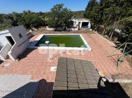  (unifamiliar aïllada), 338.00 m², حافلة قرب والقطار