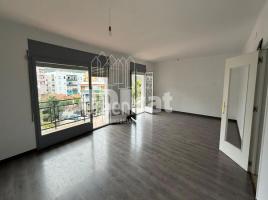 Pis, 96 m², Zona
