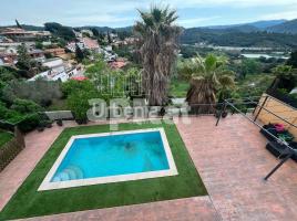 Casa (unifamiliar adosada), 328 m², Zona
