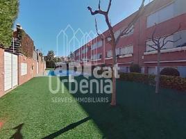 Casa (unifamiliar adosada), 181 m², seminuevo, Zona