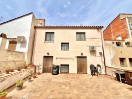 Unifamiliar aïllada, 360.00 m²