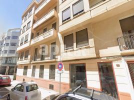 Pis, 71.00 m², حافلة قرب والقطار