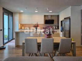 Duplex, 178.00 m², near bus and train, new