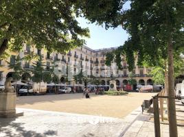 Pis, 199.00 m², prop de bus i tren, Calle del Nord