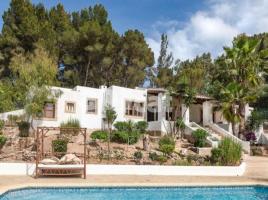 Casa (xalet / torre), 387.00 m²