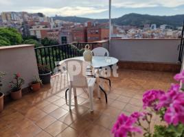 Attic, 121.00 m², close to bus and metro
