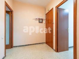 Pis, 110.00 m², prop de bus i tren