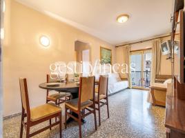 Flat, 94.00 m², near bus and train