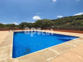  (casa rural), 195.00 m², 附近的公共汽車和火車, 九成新, VALDELOZANO