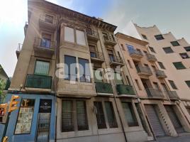 Квартиры, 224.00 m², pядом автобусный и железнодорожный, Olot