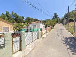 Bungalow, 96.00 m², 附近的公共汽車和火車, 九成新