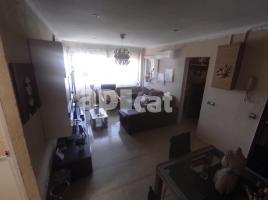 Pis, 57.00 m², près de bus et de train, VALENTINE