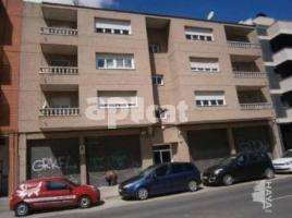 Local comercial, 476.00 m², Avenida d'Artesa