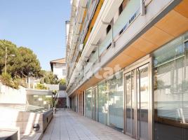 For rent office, 272.00 m², near bus and train, Calle del Císter