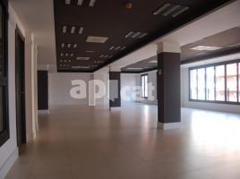 For rent office, 142.00 m², close to bus and metro, Avenida Madrid