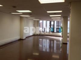 For rent office, 412.00 m², near bus and train, Calle Compte Urgell