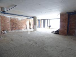 البناء الجديد - Pis في, 700.00 m², على مقربة من الحافلات والمترو, جديد, Calle VILADOMAT
