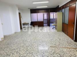 For rent office, 100.00 m², near bus and train, Avenida de Roma